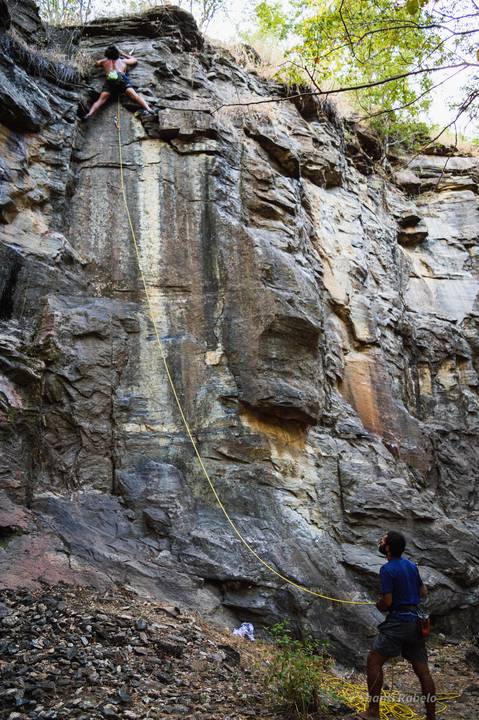 Fotografia de escalada, fotógrafo outdoor, fotografo de eventos esportivos, fotógrafo gv, fotógrafo em Governador Valadares MG, Shanti Amaral Fotografia.'