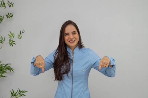 Fotografia para esteticista, retrato profissional para dentista, foto para instagram, foto para produção de conteúdo, fotógrafo em são mateus es, fotógrafo em guriri es, Shanti Amaral Fotografia.'