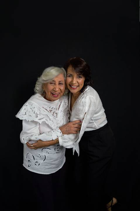 Retratos família, fotógrafo de família, retratos no estúdio, fotógrafo em gv, fotógrafo em governador valadares mg, Shanti Amaral Fotografia.'