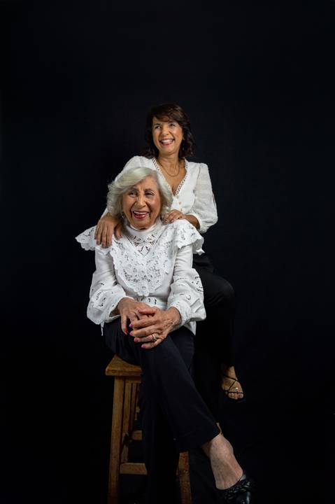 Retratos família, fotógrafo de família, retratos no estúdio, fotógrafo em gv, fotógrafo em governador valadares mg, Shanti Amaral Fotografia.'