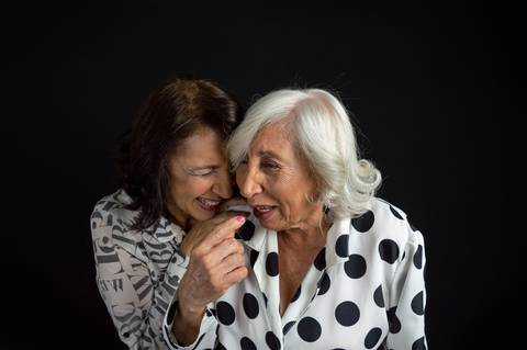 Retratos família, fotógrafo de família, retratos no estúdio, fotógrafo em gv, fotógrafo em governador valadares mg, Shanti Amaral Fotografia.'