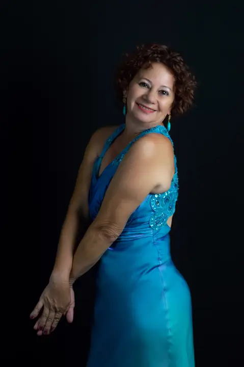 Fotografia feminina, fotógrafo feliz idade, retrato em estúdio, ensaio feminino, fotógrafo em gv, fotógrafo em governador valadares mg, Shanti Amaral Fotografia.'