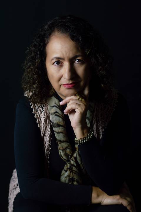 Fotografia para artistas visuais, retrato profissional, foto para instagram, foto para produção de conteúdo, fotógrafo em gv, fotógrafo em governador valadares mg, Shanti Amaral Fotografia.'