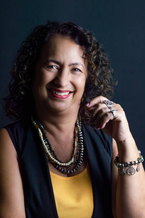 Fotografia para artistas visuais, retrato profissional, foto para instagram, foto para produção de conteúdo, fotógrafo em gv, fotógrafo em governador valadares mg, Shanti Amaral Fotografia.'