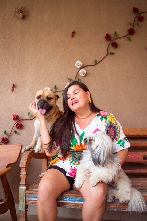 Ensaio fotográfico família pet, fotógrafo de cachorro, fotografia animal, amor por pet, fotógrafo gv, fotógrafo em Governador Valadares MG, Shanti Amaral Fotografia.'