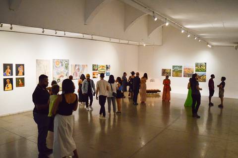 Fotógrafo de eventos, cobertura fotográfica de eventos, foto de exposição, fotógrafo arte, exposição de arte, fotógrafo gv, fotógrafo em Governador Valadares MG, Shanti Amaral Fotografia.'