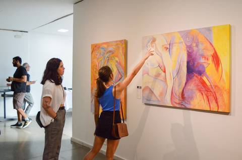 Fotógrafo de eventos, cobertura fotográfica de eventos, foto de exposição, fotógrafo arte, exposição de arte, fotógrafo gv, fotógrafo em Governador Valadares MG, Shanti Amaral Fotografia.'