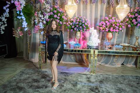 Fotógrafo de eventos, cobertura fotográfica de eventos, fotografia de aniversários, aniversario 18 anos, fotógrafo gv, fotógrafo em Governador Valadares MG, Shanti Amaral Fotografia.'