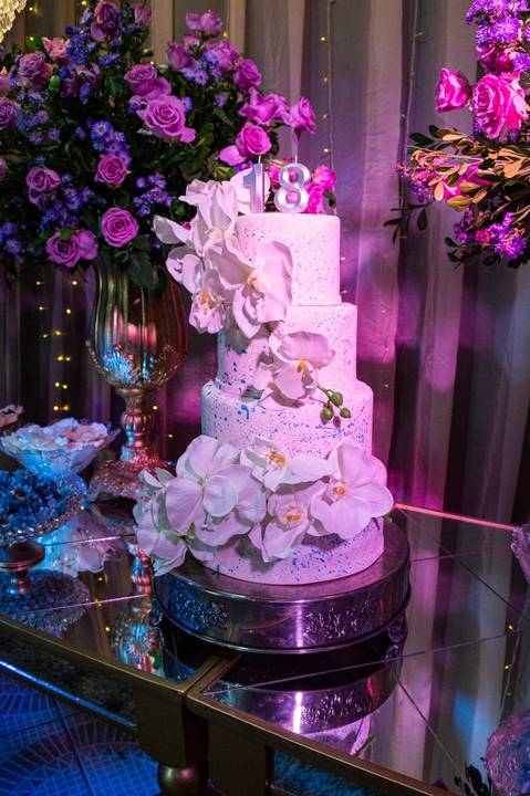 Fotógrafo de eventos, cobertura fotográfica de eventos, fotografia de aniversários, aniversario 18 anos, fotógrafo gv, fotógrafo em Governador Valadares MG, Shanti Amaral Fotografia.'