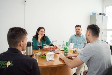 Fotógrafo de eventos, cobertura fotográfica de eventos, eventos corporativos, eventos de imóveis, fotógrafo de corretores, corretores de imóveis, fotógrafo gv, fotógrafo em Governador Valadares MG, Shanti Amaral Fotografia.'