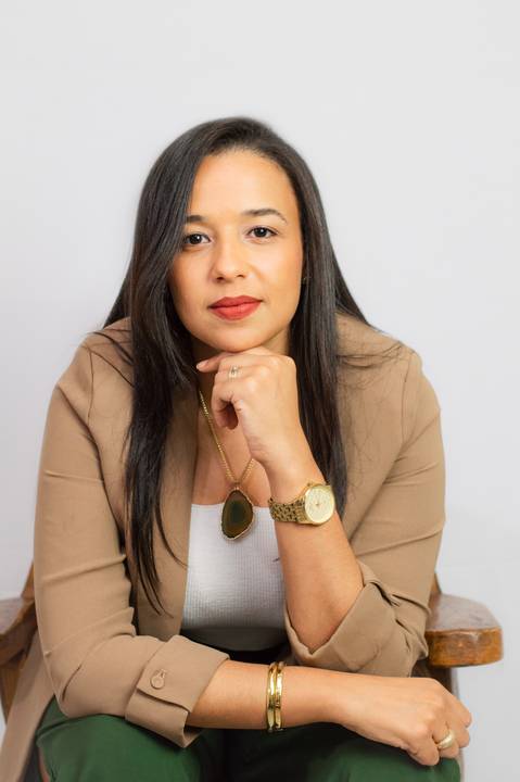 Retratos família, fotógrafo de família, retratos no estúdio, fotógrafo em gv, fotógrafo em governador valadares mg, Shanti Amaral Fotografia.'