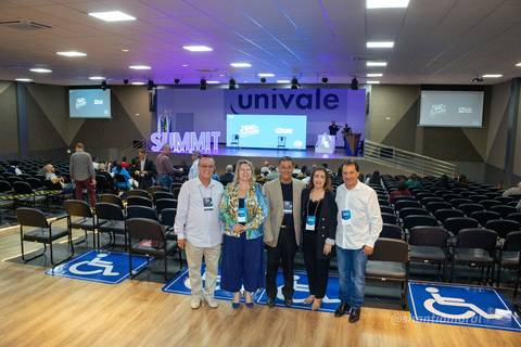 Fotógrafo de eventos, cobertura fotográfica de eventos, foto de eventos, desenvolvimento pessoal, global summit, fotógrafo gv, fotógrafo em Governador Valadares MG, Shanti Amaral Fotografia.'