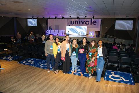 Fotógrafo de eventos, cobertura fotográfica de eventos, foto de eventos, desenvolvimento pessoal, global summit, fotógrafo gv, fotógrafo em Governador Valadares MG, Shanti Amaral Fotografia.'