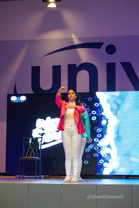 Fotógrafo de eventos, cobertura fotográfica de eventos, foto de eventos, desenvolvimento pessoal, global summit, fotógrafo gv, fotógrafo em Governador Valadares MG, Shanti Amaral Fotografia.'