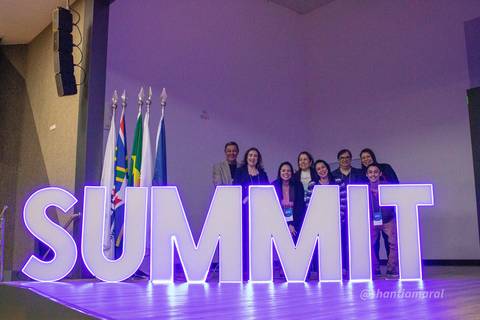 Fotógrafo de eventos, cobertura fotográfica de eventos, foto de eventos, desenvolvimento pessoal, global summit, fotógrafo gv, fotógrafo em Governador Valadares MG, Shanti Amaral Fotografia.'