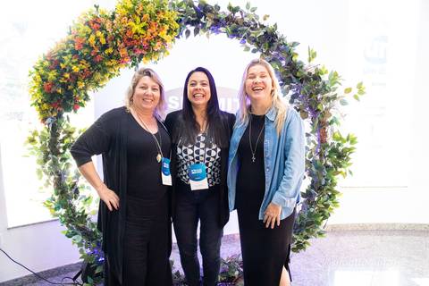 Fotógrafo de eventos, cobertura fotográfica de eventos, foto de eventos, desenvolvimento pessoal, global summit, fotógrafo gv, fotógrafo em Governador Valadares MG, Shanti Amaral Fotografia.'