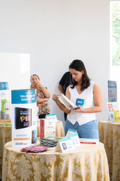 Fotógrafo de eventos, cobertura fotográfica de eventos, foto de eventos, desenvolvimento pessoal, global summit, fotógrafo gv, fotógrafo em Governador Valadares MG, Shanti Amaral Fotografia.'
