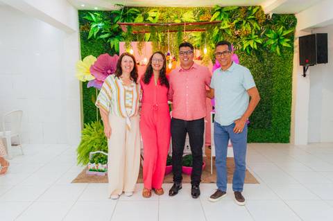 Ensaio fotográfico família, fotografo chá de fralda, fotografo de eventos em gv, fotógrafo de família, fotógrafo gv, fotógrafo em Governador Valadares MG, Shanti Amaral Fotografia.'