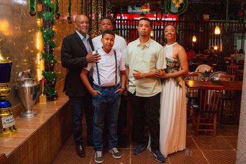 Fotógrafo de eventos, fotografo de casamento, fotografo jantar de casamento, cobertura fotográfica de eventos, foto de eventos, fotógrafo gv, fotógrafo em Governador Valadares MG, Shanti Amaral Fotografia.'