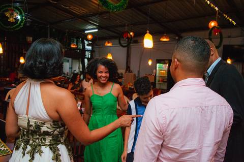 Fotógrafo de eventos, fotografo de casamento, fotografo jantar de casamento, cobertura fotográfica de eventos, foto de eventos, fotógrafo gv, fotógrafo em Governador Valadares MG, Shanti Amaral Fotografia.'