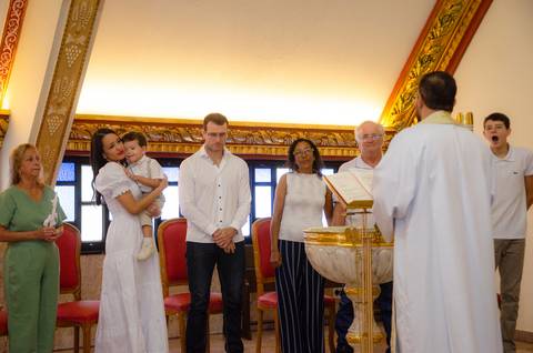 Fotógrafo na Paróquia Nossa Senhora Aparecida, fotografo de batizado católico, fotografo de batismo, batismo na igreja em gv, batismo católico em gv mg, cobertura fotográfica de eventos, foto de eventos, fotógrafo em gv, Shanti Amaral Fotografia.'