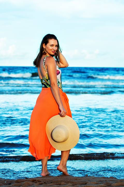 Ensaio externo feminino praia Agência Cricaré'