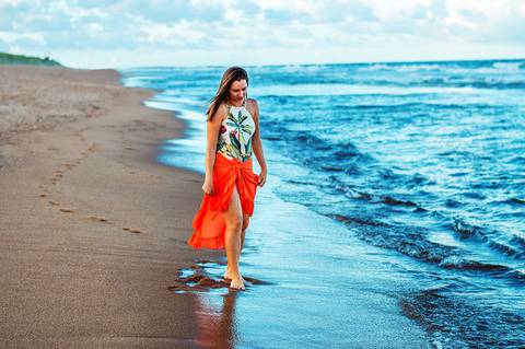 Ensaio externo feminino praia Agência Cricaré'