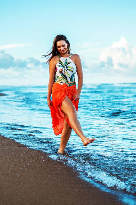 Ensaio externo feminino praia Agência Cricaré'