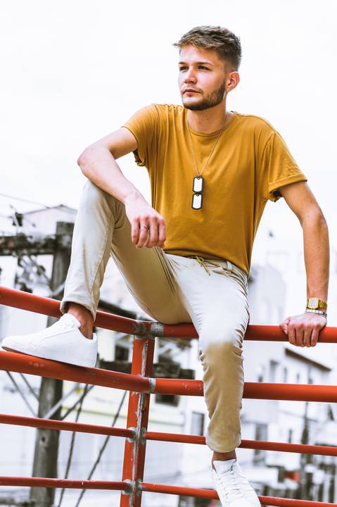 Ensaio urbano masculino Léo Tressmann Agência Cricaré'