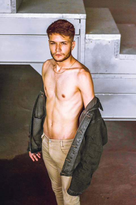 Ensaio urbano masculino Léo Tressmann Agência Cricaré'