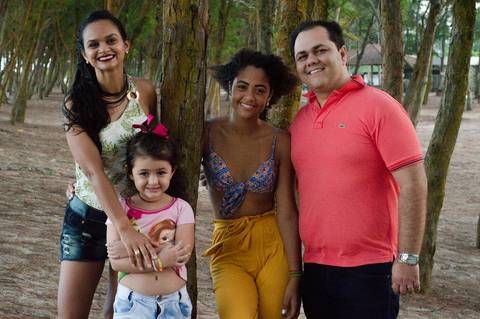 Ensaio externo Família Martins Agência Cricaré'