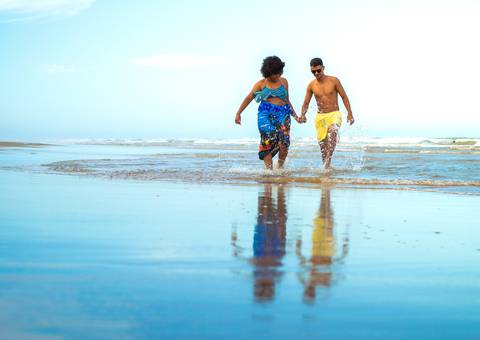 Ensaio externo casal Kézia + Rafael, Guriri São Mateus, Agência Cricaré'