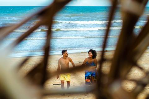 Ensaio externo casal Kézia + Rafael, Guriri São Mateus, Agência Cricaré'