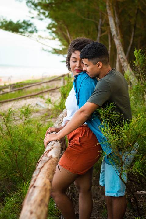 Ensaio externo casal Kézia + Rafael, Guriri São Mateus, Agência Cricaré'