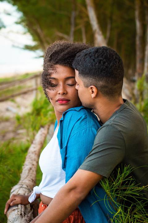 Ensaio externo casal Kézia + Rafael, Guriri São Mateus, Agência Cricaré'
