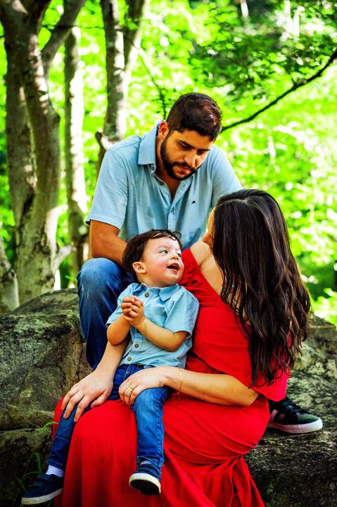 Ensaio fotográfico família, fotógrafo de família, ensaio família na natureza, ensaio fotográfico externo família, fotógrafo gv, fotógrafo em Governador Valadares MG, Shanti Amaral Fotografia.'
