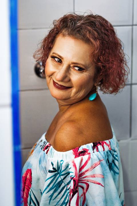 Ensaio feminino idade feliz interno, Agência Cricaré, Governador Valadares (MG).'