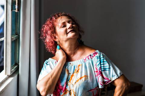 Ensaio feminino idade feliz interno, Agência Cricaré, Governador Valadares (MG).'