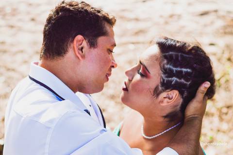 Ensaio pré casamento na praia, bosque, mar, Agência Cricaré, Guriri (ES).'