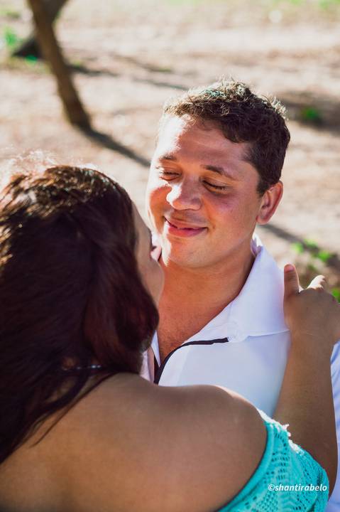 Ensaio pré casamento na praia, bosque, mar, Agência Cricaré, Guriri (ES).'