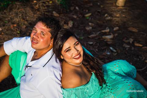 Ensaio pré casamento na praia, bosque, mar, Agência Cricaré, Guriri (ES).'