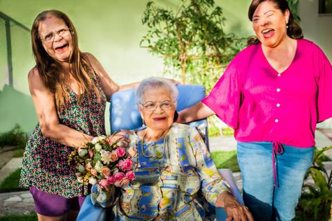 Ensaio fotográfico Família Bahia, em casa idosos, São Mateus ES, Agência Cricaré, Shanti Rabelo'