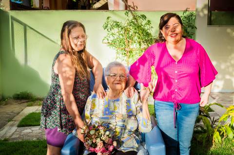 Ensaio fotográfico Família Bahia, em casa idosos, São Mateus ES, Agência Cricaré, Shanti Rabelo'