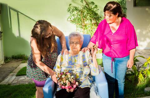 Ensaio fotográfico Família Bahia, em casa idosos, São Mateus ES, Agência Cricaré, Shanti Rabelo'