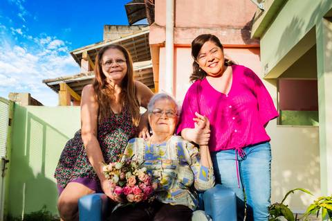 Ensaio fotográfico Família Bahia, em casa idosos, São Mateus ES, Agência Cricaré, Shanti Rabelo'