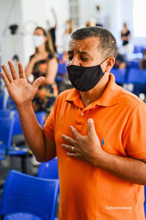 Fotografia de eventos em Governador Valadares, cobertura fotográfica de eventos, fotógrafo em gv, Agência Cricaré, Shanti Rabelo, fotografia em cultos, fotos de congressos, foto de conferências, foto cristão mineiro, foto de músico, foto de pregador.'