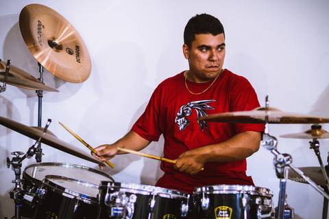 Fotografia de eventos em Governador Valadares, cobertura fotográfica de eventos, fotógrafo em gv, Agência Cricaré, Shanti Rabelo, fotografia em cultos, fotos de congressos, foto de conferências, foto cristão mineiro, foto de músico, foto de pregador.'