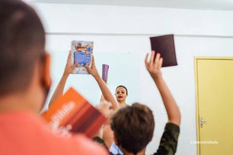 Fotografia de eventos em Governador Valadares, cobertura fotográfica de eventos, fotógrafo em gv, Agência Cricaré, Shanti Rabelo, fotografia em cultos, fotos de congressos, foto de conferências, foto cristão mineiro, foto de músico, foto de pregador.'