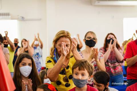 Fotografia de eventos em Governador Valadares, cobertura fotográfica de eventos, fotógrafo em gv, Agência Cricaré, Shanti Rabelo, fotografia em cultos, fotos de congressos, foto de conferências, foto cristão mineiro, foto de músico, foto de pregador.'