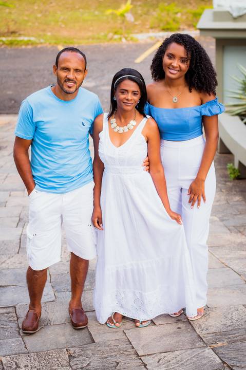 Ensaio fotográfico Família Sudré com pet, externo, Caratinga MG, Agência Cricaré, Shanti Rabelo'